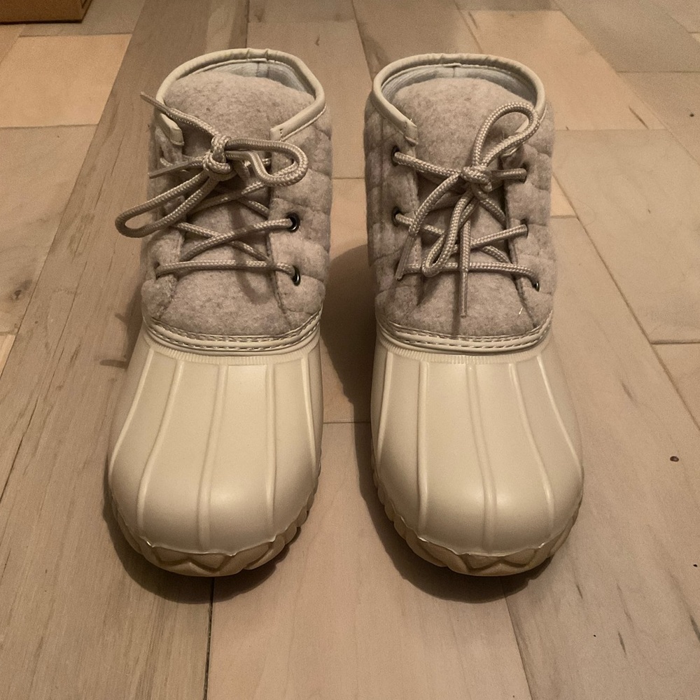 Cream duck boots